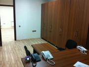 İcarəyə verilir 4 otaqlı 210 m2 obyekt Gənclik m.