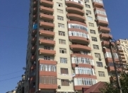 Satılır 10 otaqlı 430 m2 obyekt 9 mkr