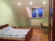 İcarəyə verilir 5 otaqlı 250 m2 yeni tikili Gənclik m.