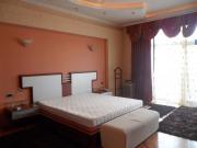 İcarəyə verilir 4 otaqlı 200 m2 yeni tikili Sahil m.