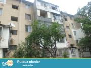 Satılır 2 otaqlı 45 m2 köhnə tikili İnşaatçılar m.