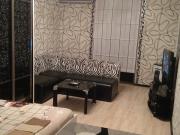 İcarəyə verilir 1 otaqlı 52 m2 köhnə tikili Sahil m.