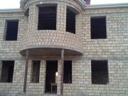Satılır 9 otaqlı 10 m2 həyət evi Atyalı