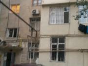Satılır 1 otaqlı 35 m2 köhnə tikili Binəqədi r.