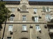 Satılır 4 otaqlı 80 m2 köhnə tikili Sahil m.