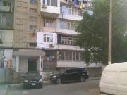 Satılır 1 otaqlı 35 m2 köhnə tikili İnşaatçılar m.