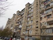 Satılır 3 otaqlı 75 m2 köhnə tikili Yasamal r.