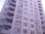 Satılır 4 otaqlı 132 m2 yeni tikili İnşaatçılar m.