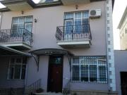 Satılır 4 otaqlı 200 m2 həyət evi Badamdar
