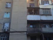 Satılır 2 otaqlı 46 m2 köhnə tikili Bakıxanov