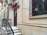 İcarəyə verilir 4 otaqlı 140 m2 obyekt 28 May m.