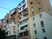 İcarəyə verilir 3 otaqlı 90 m2 köhnə tikili Memar Əcəmi m.