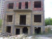 Satılır 7 otaqlı 360 m2 bağ evi İnşaatçılar m.