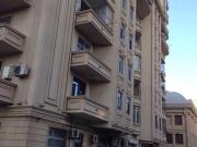 İcarəyə verilir 2 otaqlı 90 m2 yeni tikili Nizami m.