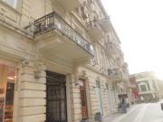 İcarəyə verilir 3 otaqlı 130 m2 obyekt Sahil m.