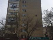 Satılır 3 otaqlı 100 m2 köhnə tikili 3 mkr