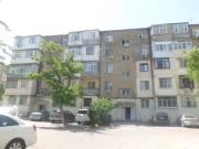 Satılır 1 otaqlı 35 m2 köhnə tikili İnşaatçılar m.