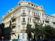 İcarəyə verilir 3 otaqlı 86 m2 köhnə tikili İçəri Şəhər m.