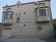 İcarəyə verilir 8 otaqlı 570 m2 həyət evi Binəqədi r.