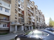 Satılır 3 otaqlı 50 m2 köhnə tikili Neapol dairəsi