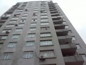 Satılır 4 otaqlı 132 m2 yeni tikili İnşaatçılar m.