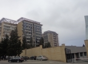 Satılır 3 otaqlı 80 m2 köhnə tikili Şəhidlər xiyabanı