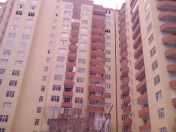 Satılır 3 otaqlı 120 m2 yeni tikili İnşaatçılar m.
