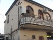 Satılır 5 otaqlı 160 m2 həyət evi İnşaatçılar m.