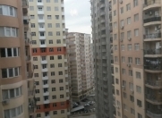 Satılır 3 otaqlı 77 m2 yeni tikili İnşaatçılar m.