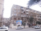 Satılır 2 otaqlı 70 m2 köhnə tikili Nəriman Nərimanov parkı