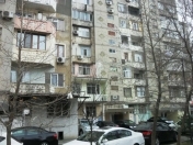Satılır 3 otaqlı 78 m2 köhnə tikili Yasamal r.