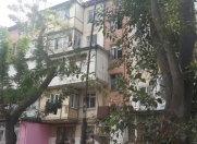 Satılır 3 otaqlı 70 m2 köhnə tikili Ayna Sultanova heykəli