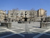 İcarəyə verilir 3 otaqlı 80 m2 köhnə tikili Nizami kinoteatrı