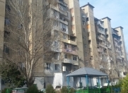Satılır 4 otaqlı 80 m2 köhnə tikili İnşaatçılar m.