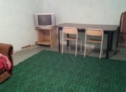 İcarəyə verilir 1 otaqlı 25 m2 köhnə tikili İnşaatçılar m.