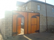 Satılır 6 otaqlı 200 m2 həyət evi Saray