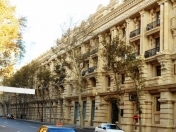 İcarəyə verilir 4 otaqlı 120 m2 köhnə tikili Sahil m.