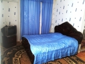 İcarəyə verilir 1 otaqlı 50 m2 köhnə tikili Nəriman Nərimanov parkı