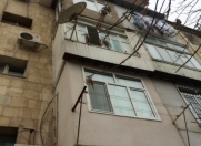 Satılır 2 otaqlı 75 m2 köhnə tikili Nəriman Nərimanov parkı