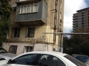 Satılır 1 otaqlı 35 m2 köhnə tikili İzmir parkı