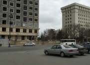 Satılır 1 otaqlı 52 m2 yeni tikili İnşaatçılar m.