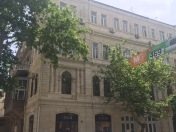 Satılır 4 otaqlı 150 m2 köhnə tikili Nizami m.