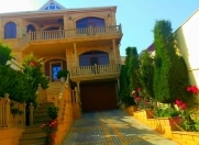 Satılır 9 otaqlı 432 m2 həyət evi Badamdar
