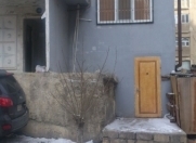 İcarəyə verilir 2 otaqlı 40 m2 köhnə tikili İnşaatçılar m.