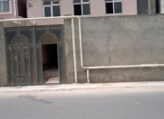 Satılır 4 otaqlı 200 m2 həyət evi Bakıxanov