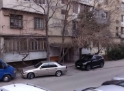 Satılır 4 otaqlı 110 m2 köhnə tikili İnşaatçılar m.