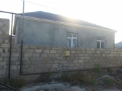 Satılır 3 otaqlı 300 m2 həyət evi Binə