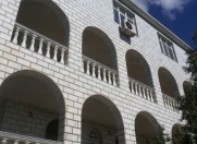 Satılır 10 otaqlı 1200 m2 həyət evi Badamdar