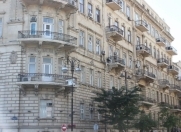 İcarəyə verilir 3 otaqlı 70 m2 ofis İçəri Şəhər m.