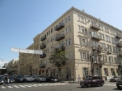 Satılır 1 otaqlı 23 m2 köhnə tikili Sahil m.